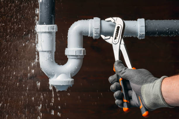 Professional Plumbing technician working in Hampton, NJ